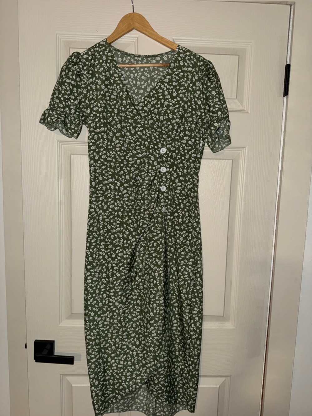 Green Floral Midi Dress with Buttons - Picture 2 of 4